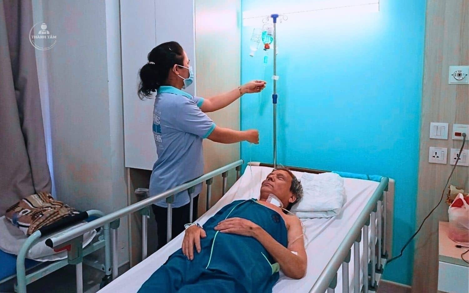 Thành Tâm care - Dịch vụ chăm sóc bệnh nhân tại bệnh viện 24/24