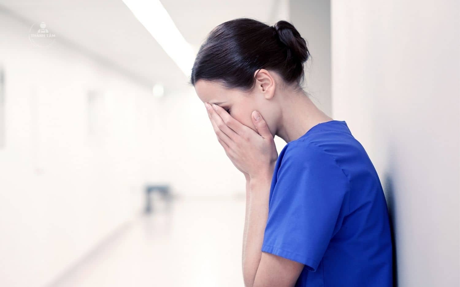 Không dễ để một nữ điều dưỡng đồng ý phục vụ riêng cho em bé của bạn