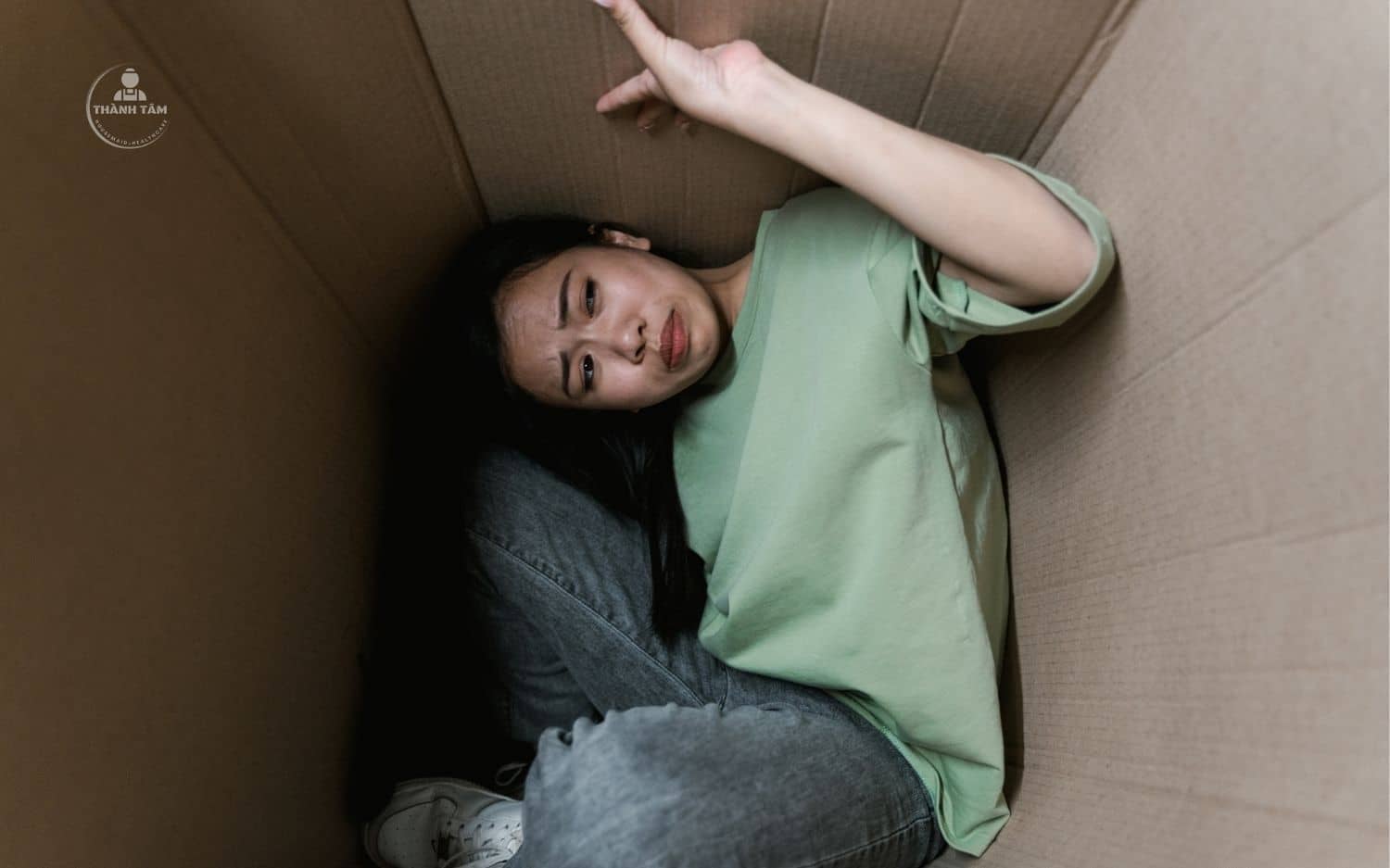 Đánh đổi mọi kết nối xã hội chỉ để phục vụ đứa trẻ không phải của mình