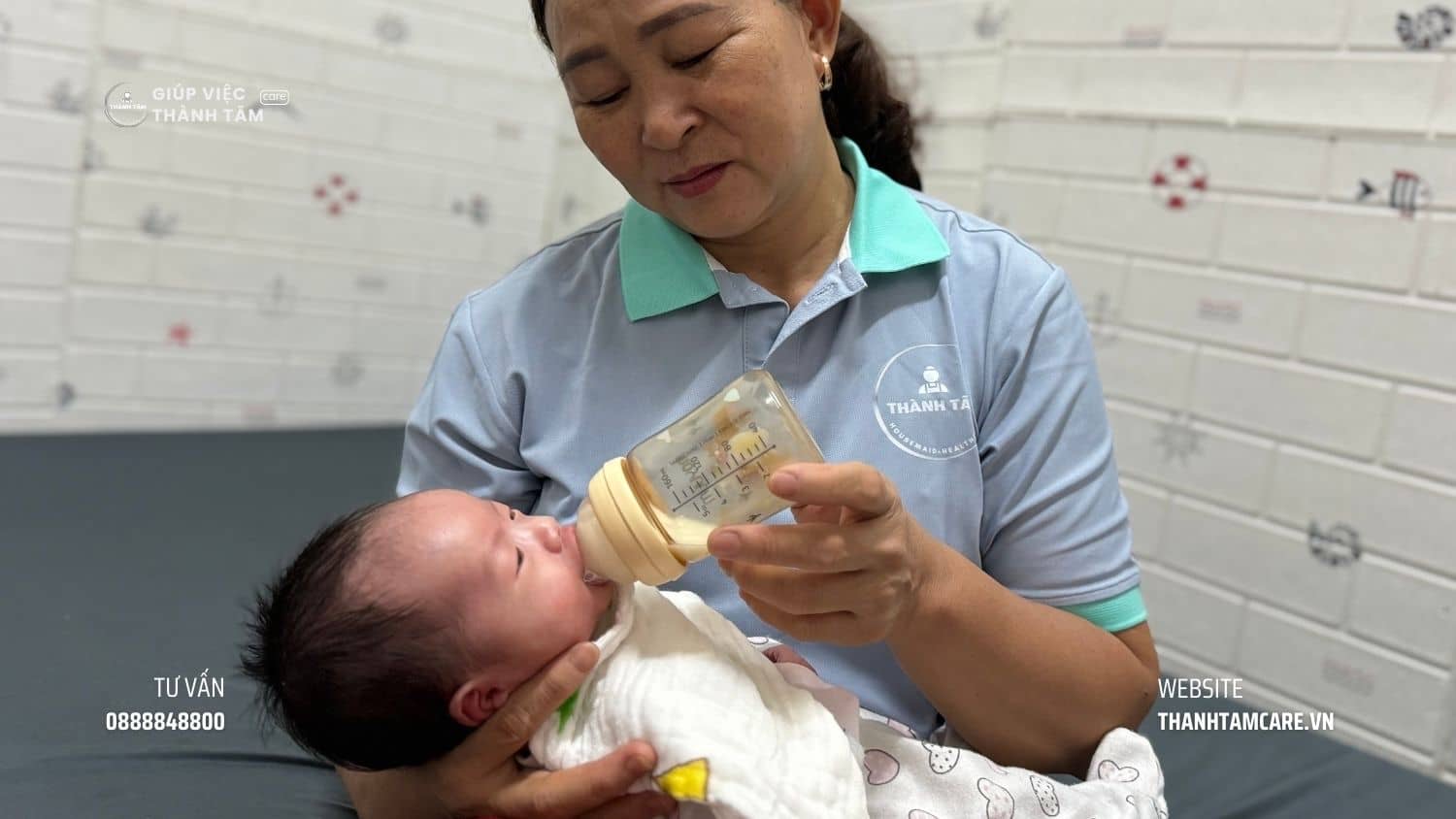 Vú nuôi chăm sóc em bé tại Bà Rịa - Vũng Tàu